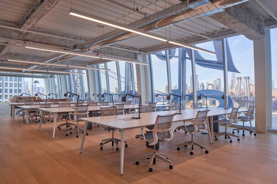More Photos Of 300 Kent Ave, Brooklyn Office For Lease