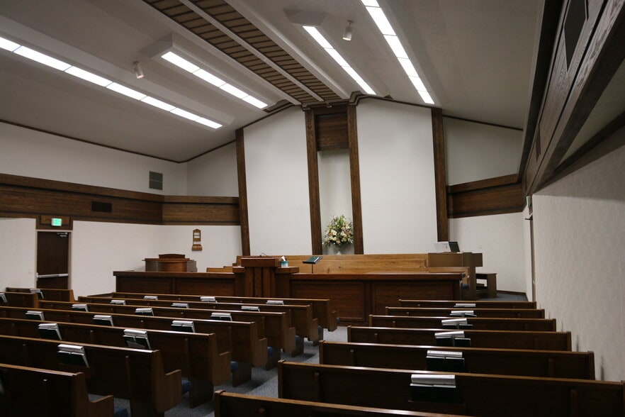 More Photos Of 155 Coventry Ln, North Salt Lake Religious Facility For Sale