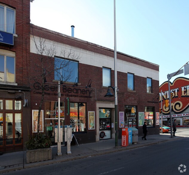 Primary Photo Of 565 Bloor St W, Toronto Storefront Retail Office For Lease