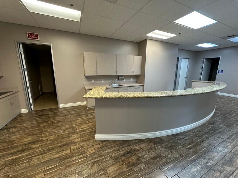 More Photos Of 2901 Sillect Ave, Bakersfield Medical For Lease