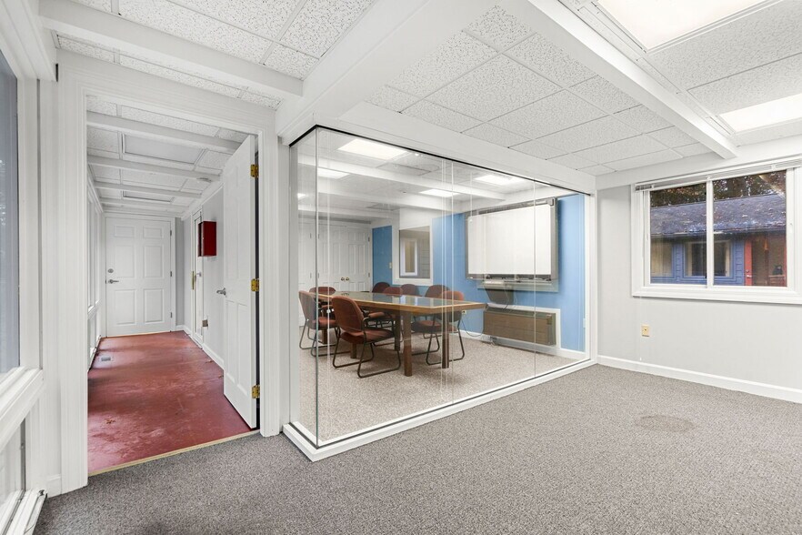 More Photos Of 398 Essex St, Beverly Loft Creative Space For Lease