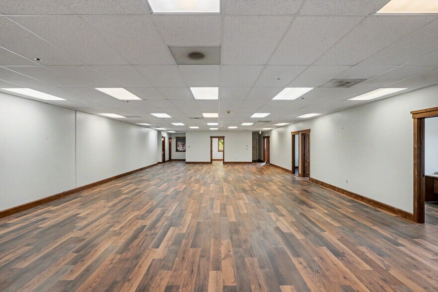 More Photos Of 3025 Kathryn Ave NE, Albany Warehouse For Lease