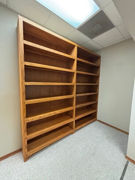 More Photos Of 1510 Santa Fe Dr, Weatherford Medical For Lease