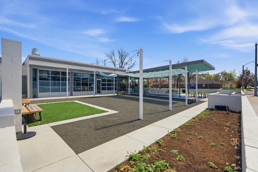 More Photos Of 1026 Poyntz Ave, Manhattan Auto Repair For Sale