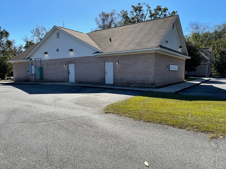 More Photos Of 2812 Williams St, Savannah Medical For Lease