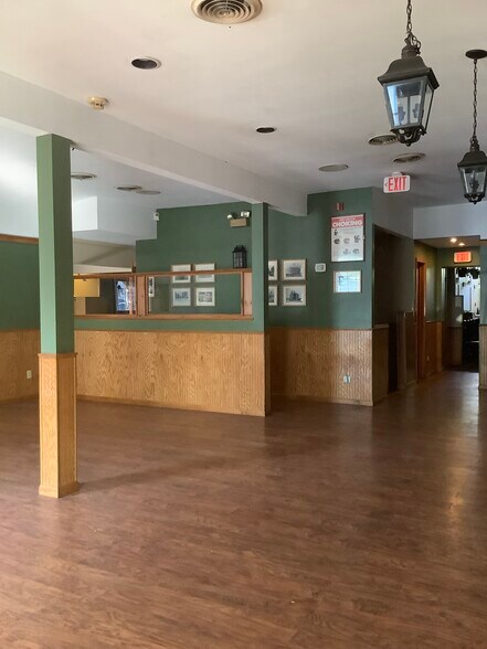 More Photos Of 418 Main St, Youngstown Restaurant For Sale