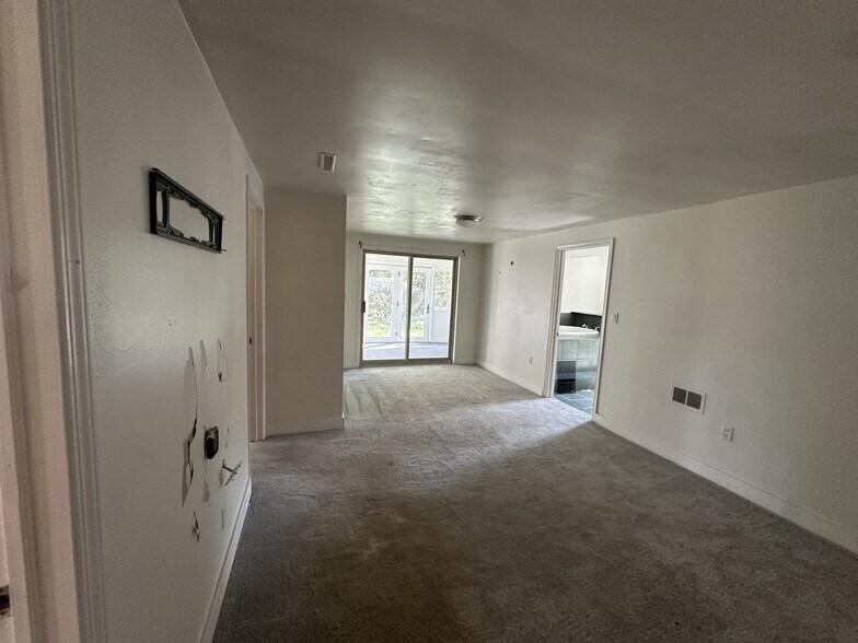 More Photos Of 10291 US Highway 14, Mazomanie Hotel For Sale