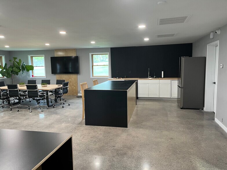 More Photos Of 28767 360th St, Booneville Warehouse For Sale