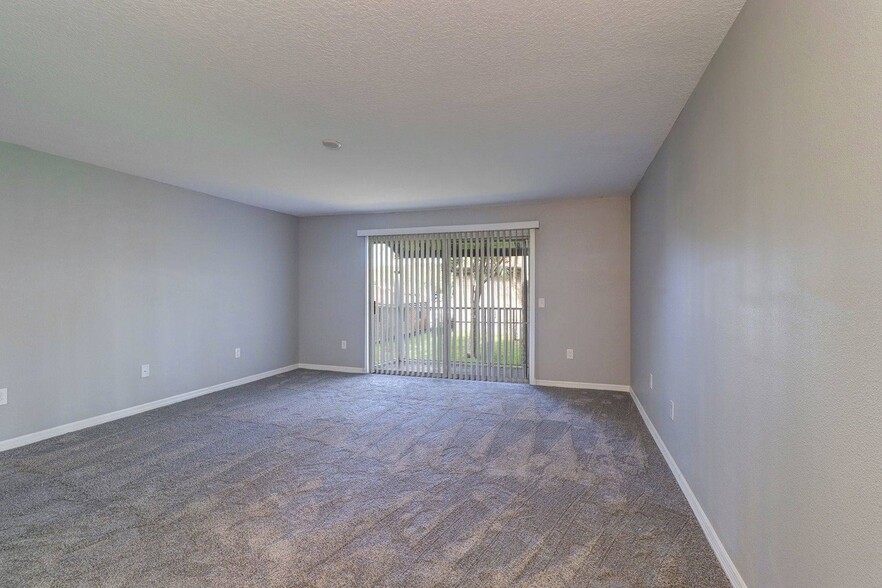 More Photos Of 7011 San Ramon Pl, Tampa Apartments For Sale