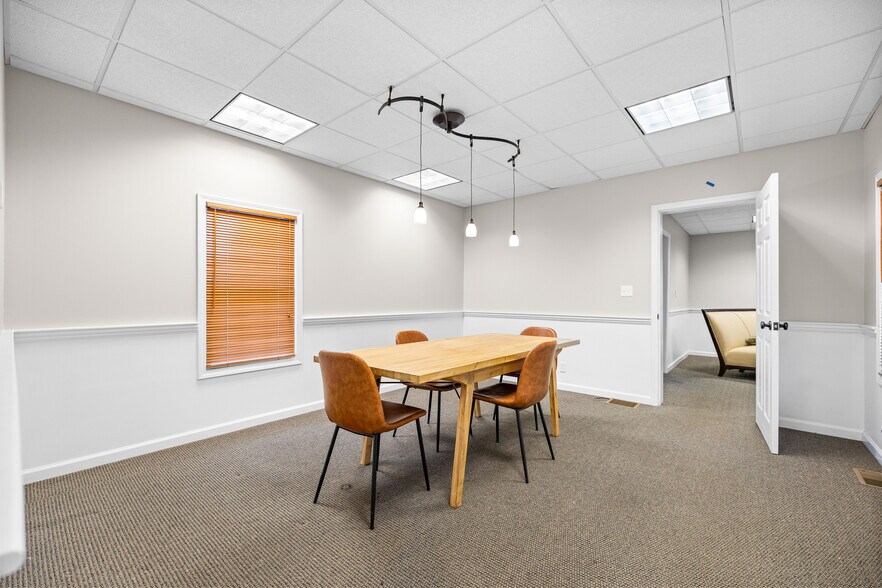 More Photos Of 217 N Washington St, Rome Office For Lease