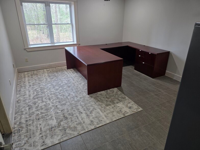 More Photos Of 16885 Rabon Chapel Rd, Montgomery Office For Sale