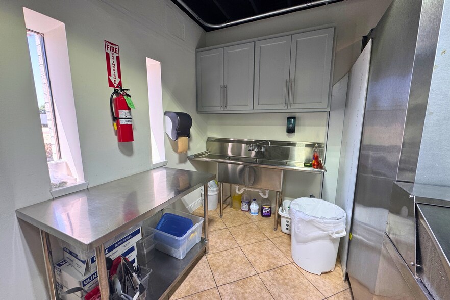 More Photos Of 17603 French Rd, Houston Religious Facility For Sale