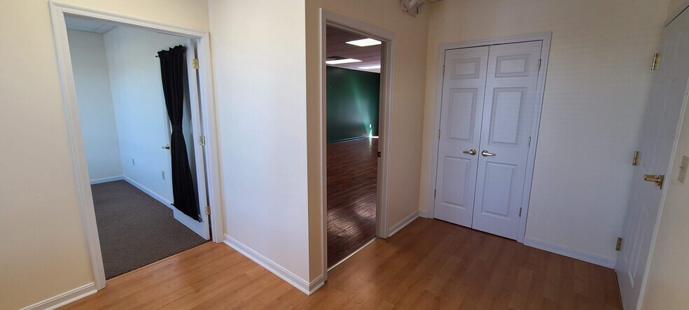 More Photos Of 6900 Houston Rd, Florence Office For Lease