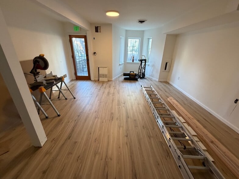 Primary Photo Of 1520 U St NW, Washington Storefront For Lease