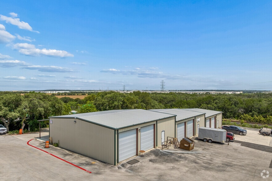 More Photos Of 18838 FM 2252, San Antonio Warehouse For Lease