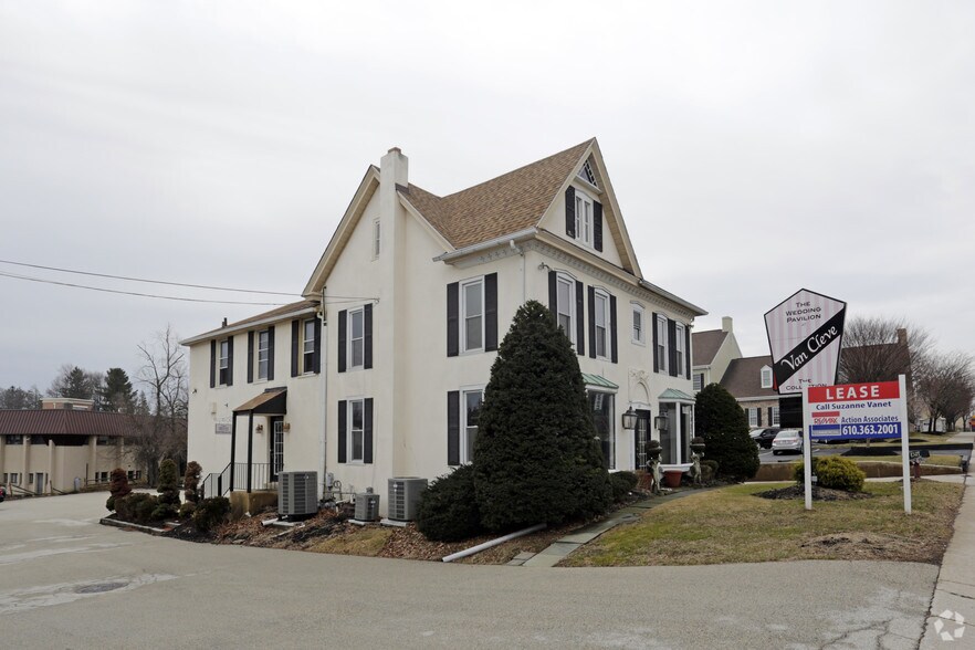 More Photos Of 68 E Lancaster Ave, Paoli Storefront Retail Office For Lease