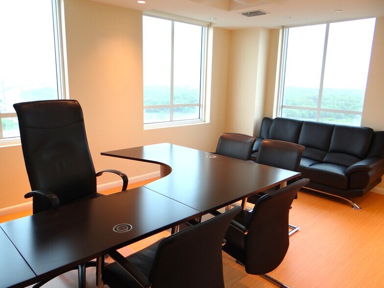 More Photos Of 3363 NE 163rd St, North Miami Beach Medical For Sale