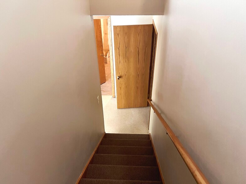 More Photos Of 516 NW 6th St, Brainerd Office For Sale