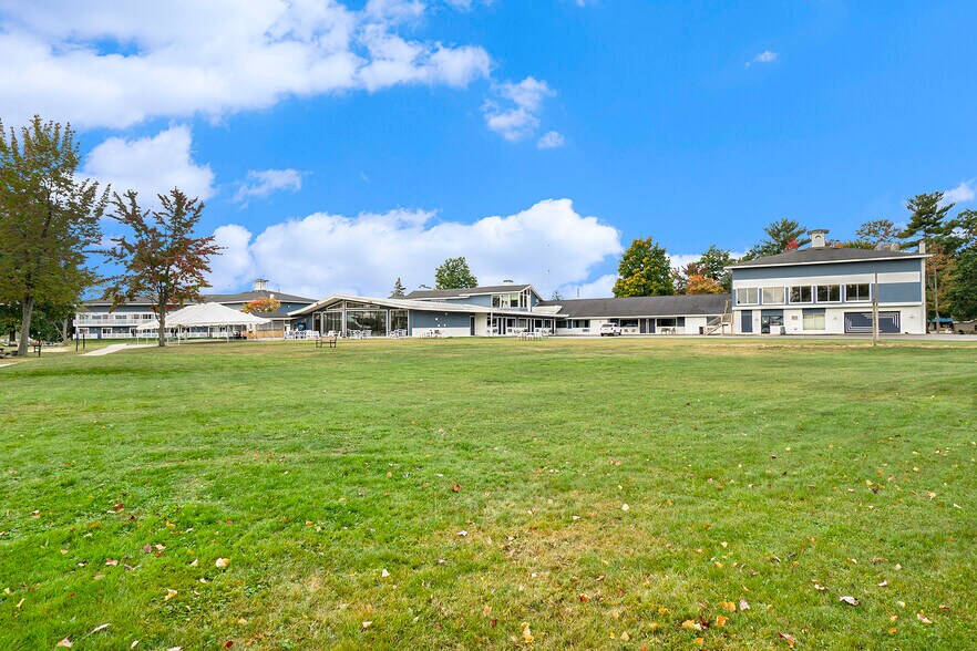 More Photos Of 6319 E M-115, Cadillac Hospitality For Sale