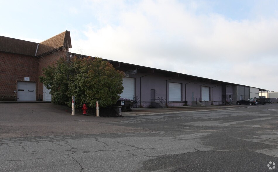 More Photos Of 2700 Angier Ave, Durham Warehouse For Lease