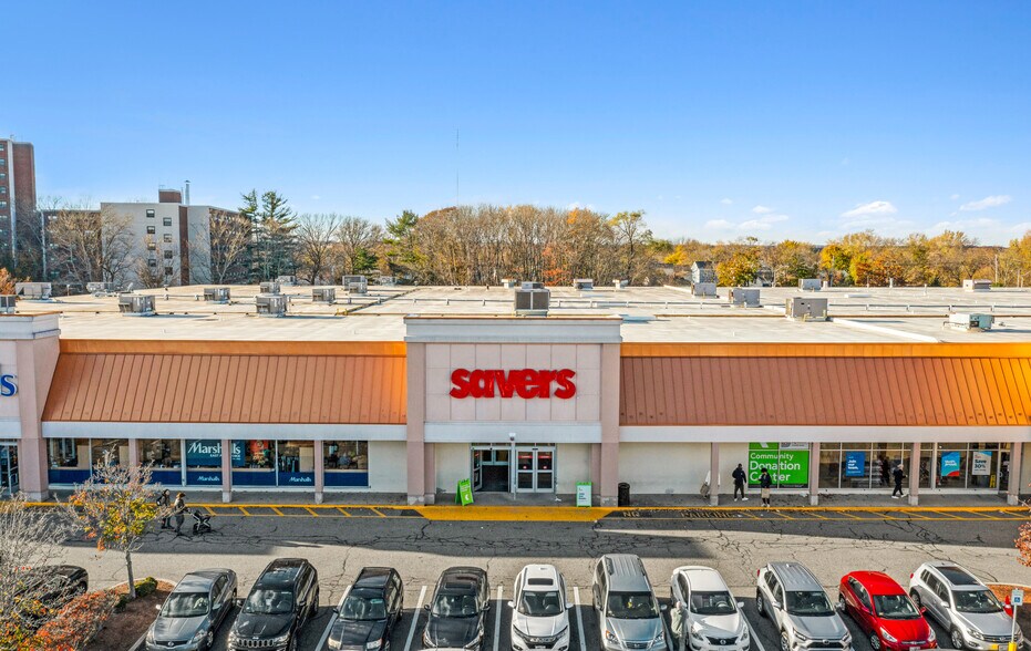 More Photos Of 1925 Pawtucket Ave, East Providence Unknown For Lease