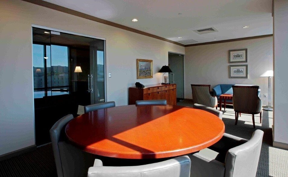 More Photos Of 1 Commerce St, Montgomery Office For Lease