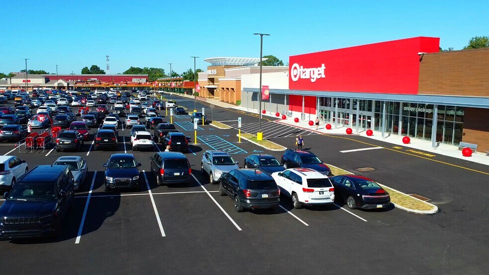 Primary Photo Of 997-999 Paoli Pike, West Chester Unknown For Sale