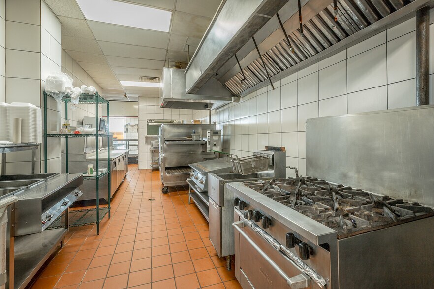 More Photos Of 150 Pearl Dr, LaFayette Restaurant For Sale