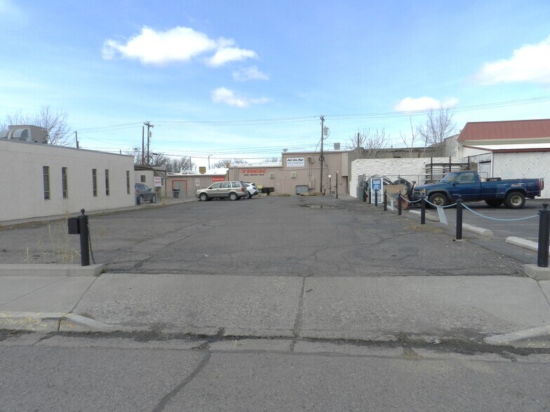 More Photos Of 202 E Main St, Montrose Storefront Retail Office For Lease