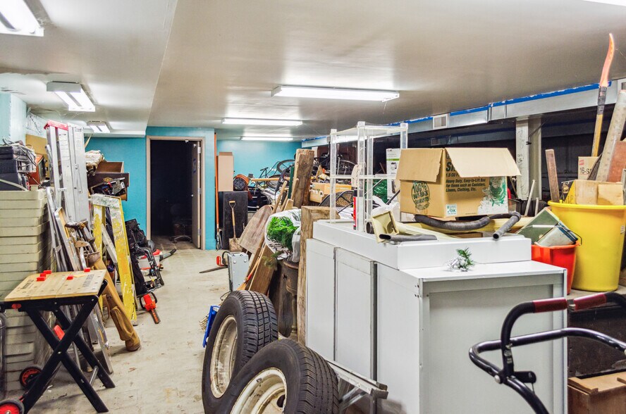 More Photos Of 342 Lexington Ave, Mount Kisco Light Distribution For Sale