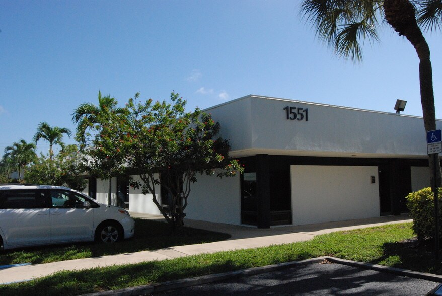 More Photos Of 1551 Forum Pl, West Palm Beach Office For Lease