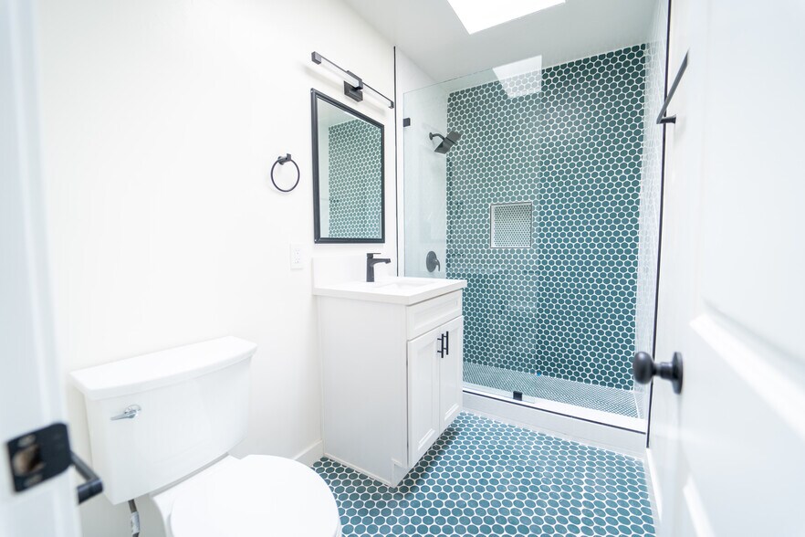 More Photos Of 3776 Villa Terr., San Diego Apartments For Sale