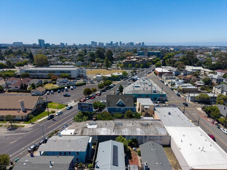More Photos Of 5417 Adeline St, Oakland Auto Repair For Sale