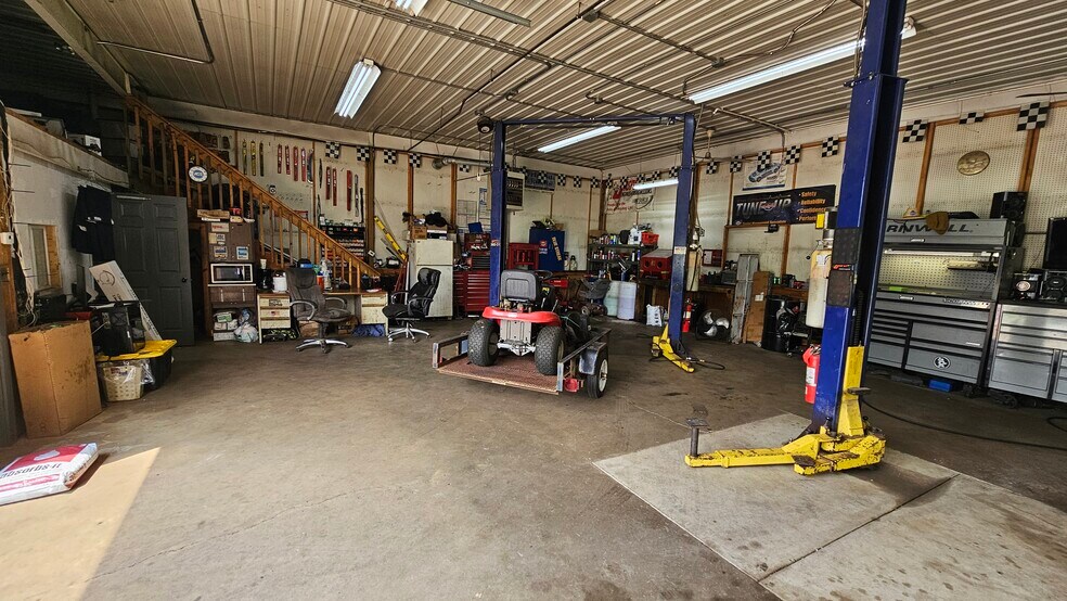 More Photos Of 4114 E Michigan Ave, Jackson Freestanding For Sale