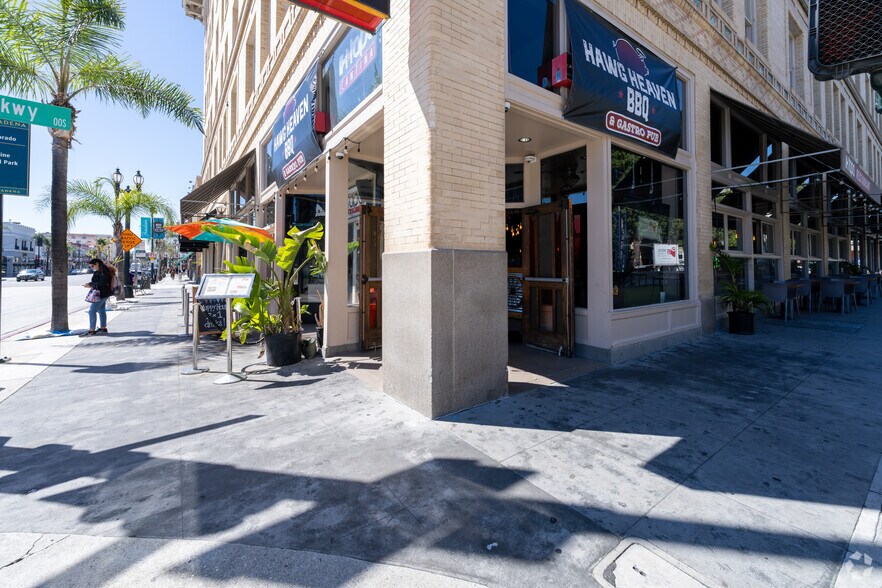 More Photos Of 103-117 E Colorado Blvd, Pasadena Office For Lease