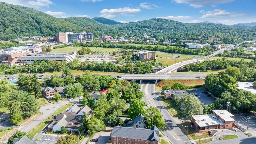 More Photos Of 1526 Franklin Rd SW, Roanoke Hospitality For Sale