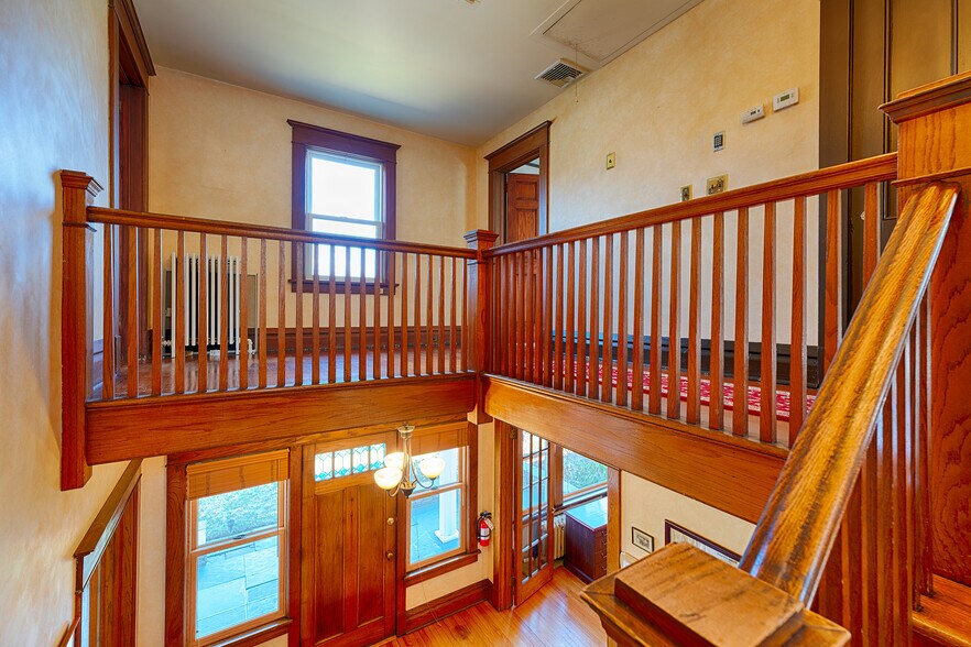 More Photos Of 105 Gleneida Ave, Carmel Office For Sale