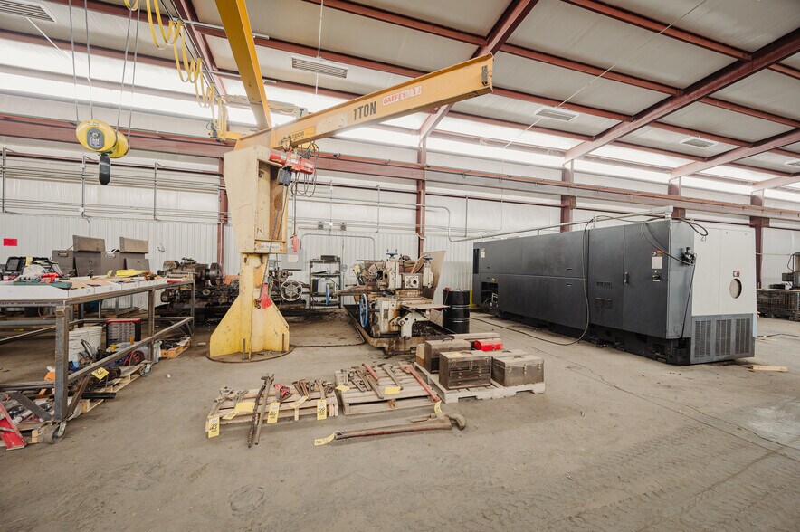 More Photos Of 12915 W County Road 122, Odessa Warehouse For Sale