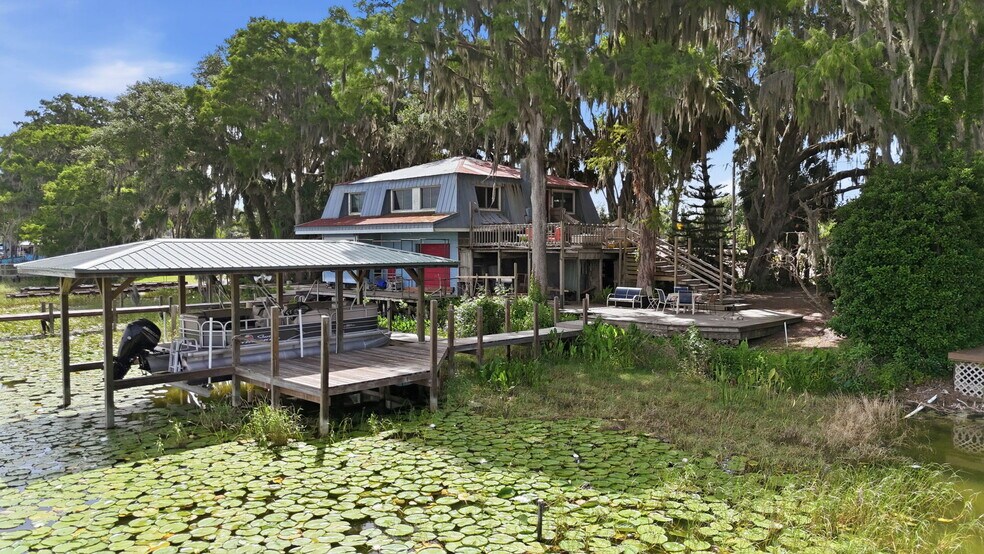 More Photos Of 400 Lakeshore Dr, Eustis Specialty For Sale