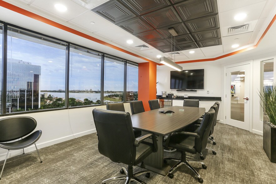 More Photos Of 1555 Palm Beach Lakes Blvd, West Palm Beach Office For Lease