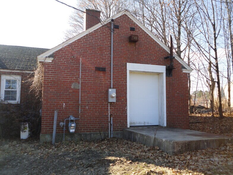 More Photos Of 10 Church St, Wilmington Office Residential For Sale