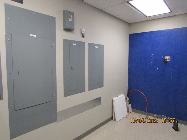 More Photos Of 18940 S Tamiami Trl, Fort Myers Medical For Lease