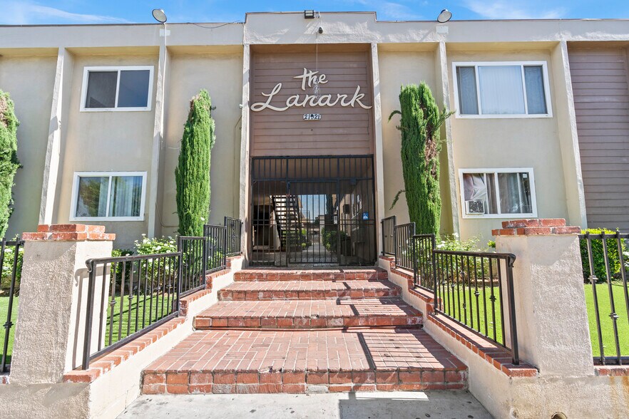 More Photos Of , Canoga Park Multifamily For Sale