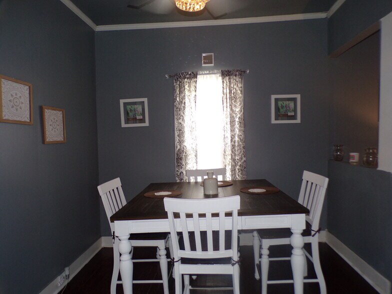 More Photos Of 450 S Oak St, Jackson Storefront Retail Office For Sale