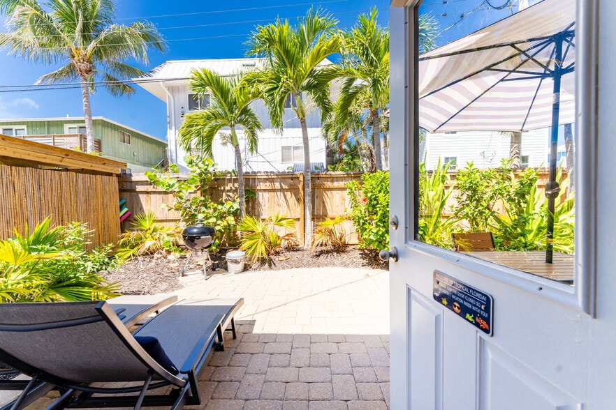 More Photos Of 1130 Gulf Blvd, Englewood Apartments For Sale