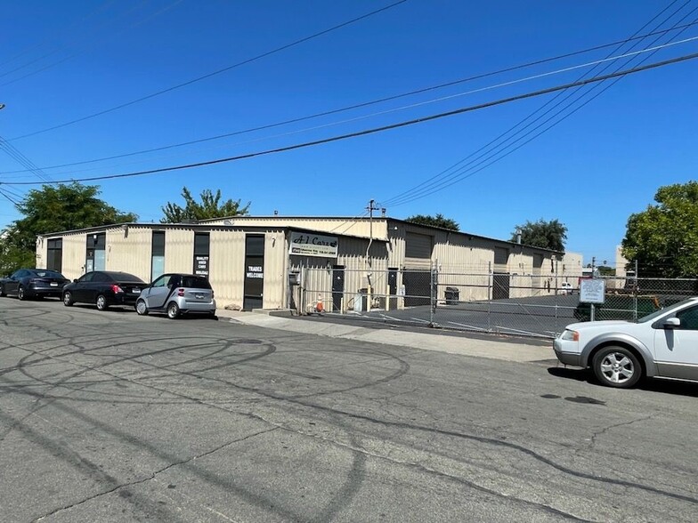 Primary Photo Of 2548 Albatross Way, Sacramento Service For Lease