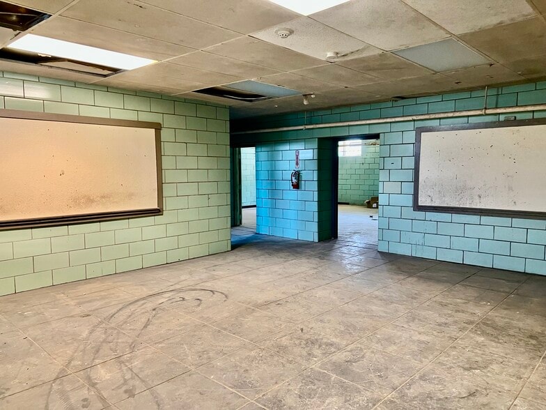 More Photos Of 1548 Reid Ave, Lorain Multifamily For Sale