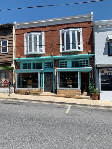 More Photos Of 3815 34th St, Mount Rainier Storefront Retail Office For Lease