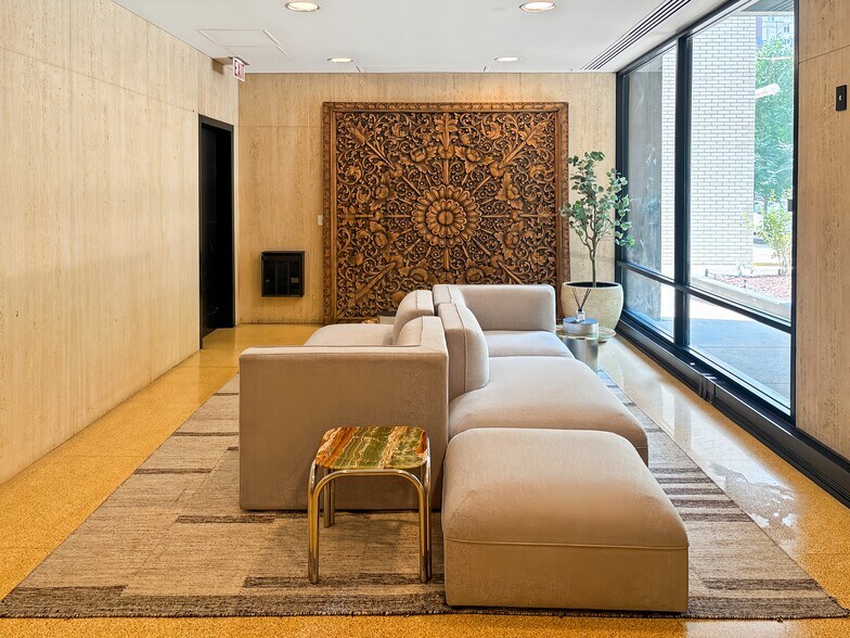 More Photos Of 40 E Huron St, Chicago Coworking Space