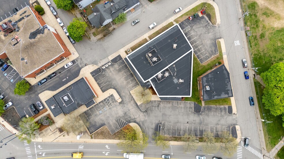 More Photos Of 20 S Main St, Manchester Freestanding For Lease